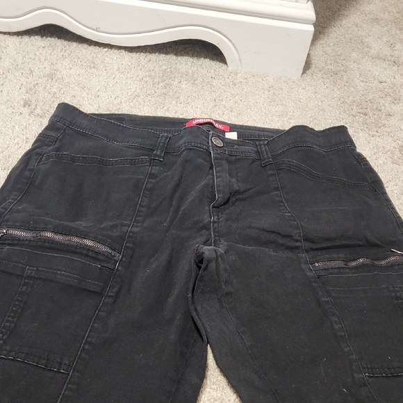 UNIONBAY Jet Black Skinny Pants - Picture 2 of 7